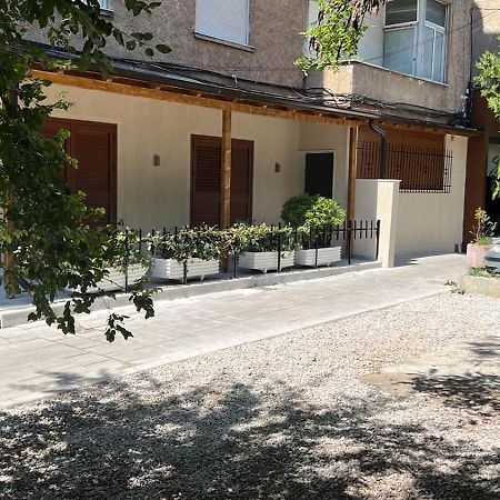 Pietro Guesthouse 3 تيرانا المظهر الخارجي الصورة