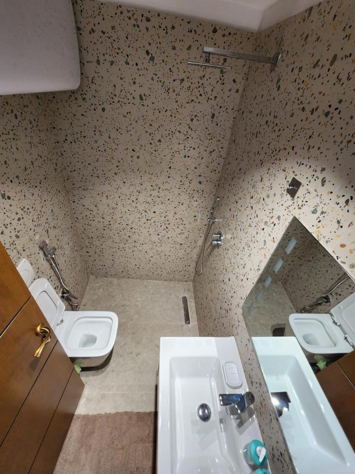 Pietro Guesthouse 3 تيرانا المظهر الخارجي الصورة